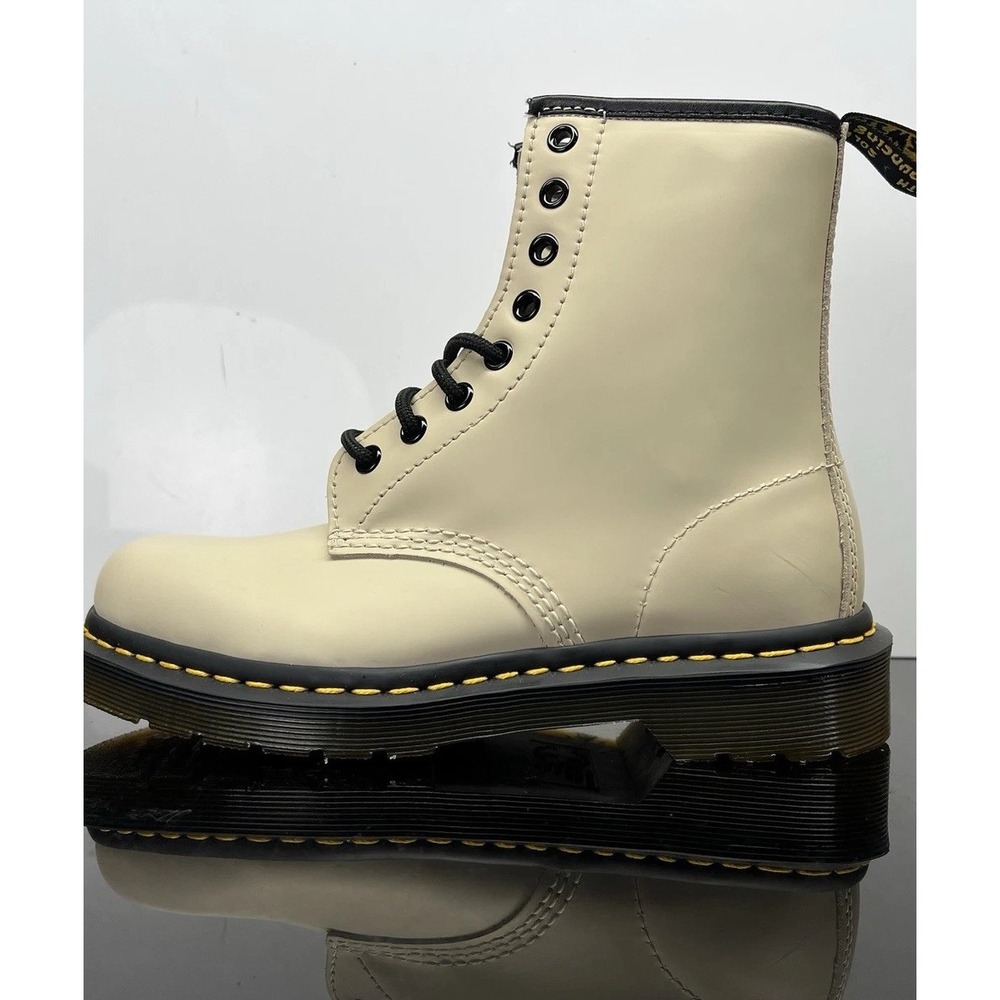 Dr Martens Womens 1460 Lace Up Boots Parchment Beige Smooth Leather Size 6
